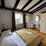 Holiday home Beautifully Restored 400-year Old House With Stunning Sea Views From The Terrace Dubrovnik