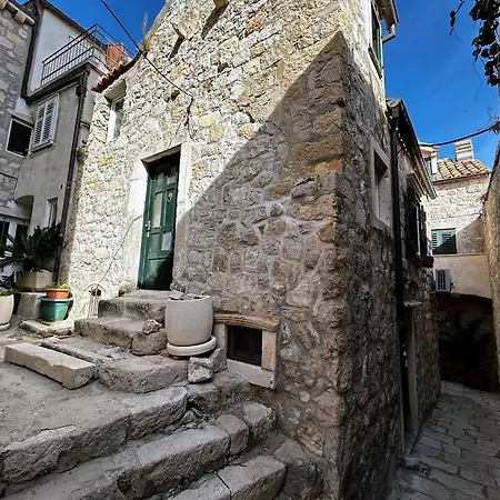 Holiday home Beautifully Restored 400-year Old House With Stunning Sea Views From The Terrace Dubrovnik