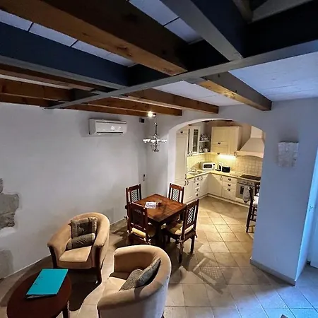 Beautifully Restored 400-year Old House With Stunning Sea Views From The Terrace Prázdninový dům *