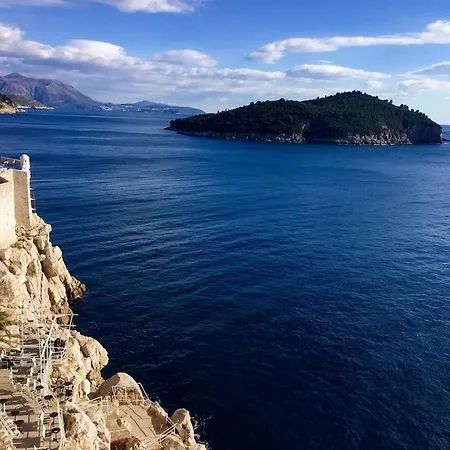 Holiday home Beautifully Restored 400-year Old House With Stunning Sea Views From The Terrace