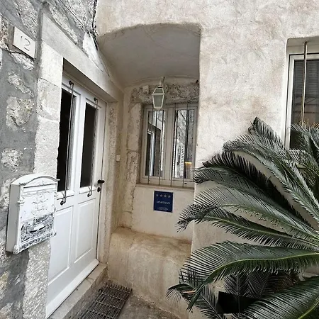 Feriehus Beautifully Restored 400-year Old House With Stunning Sea Views From The Terrace Dubrovnik